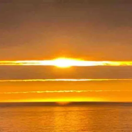 Vista Mar Piscina Apartamento